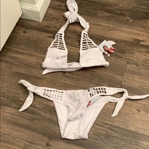 Joan Smalls Smart & Sexy swimsuit